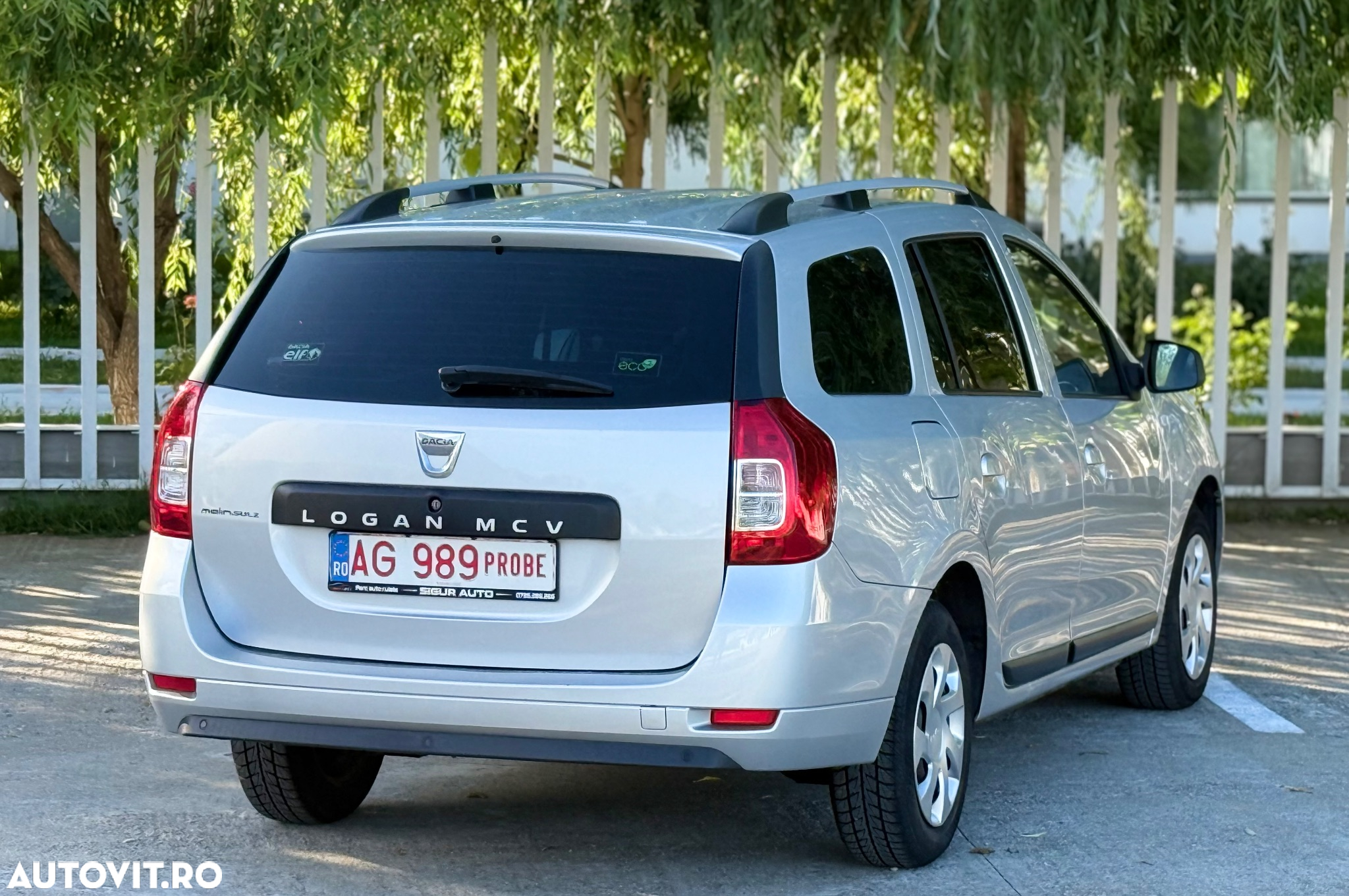Dacia Logan 0.9 90CP Ambiance - 3