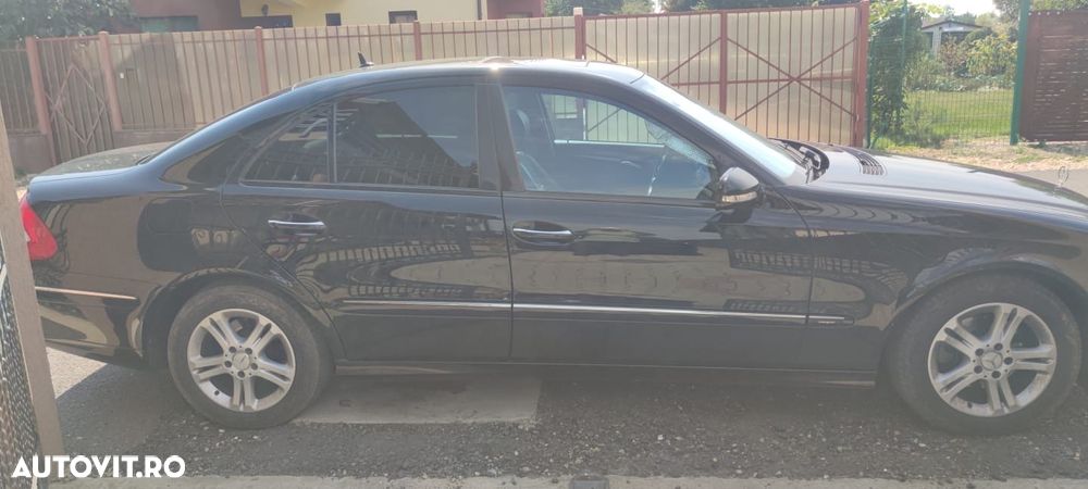 Mercedes-Benz E - 22