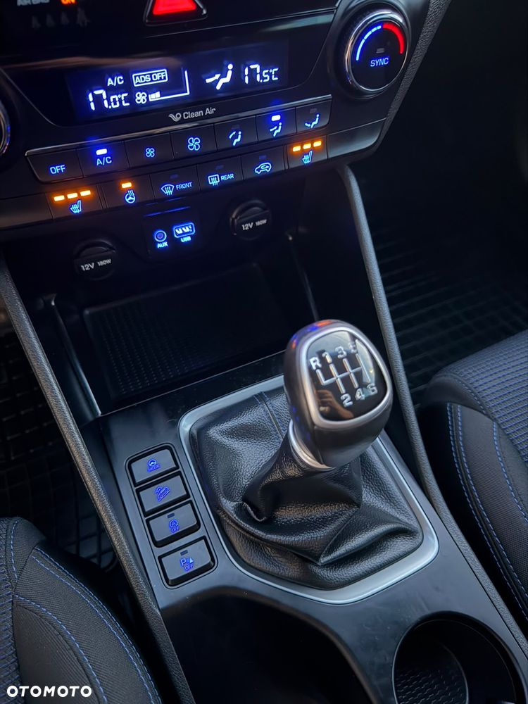 Hyundai Tucson 1.6 GDI BlueDrive Style 2WD - 17