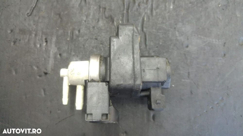 supapa vacuum  renault megane 2 1.9 dci f9q 8200412085 - 2