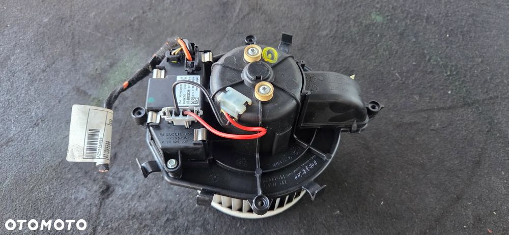 Wentylator dmuchawy rezystor kostka Citroen C4 Picasso - 1