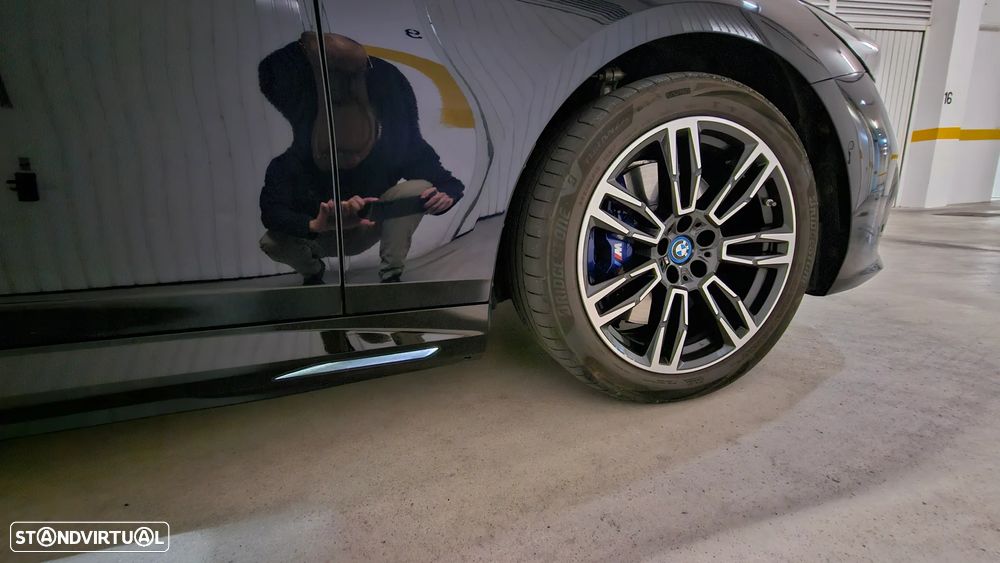 BMW i5 eDrive40 Pack Desportivo M Pro - 9