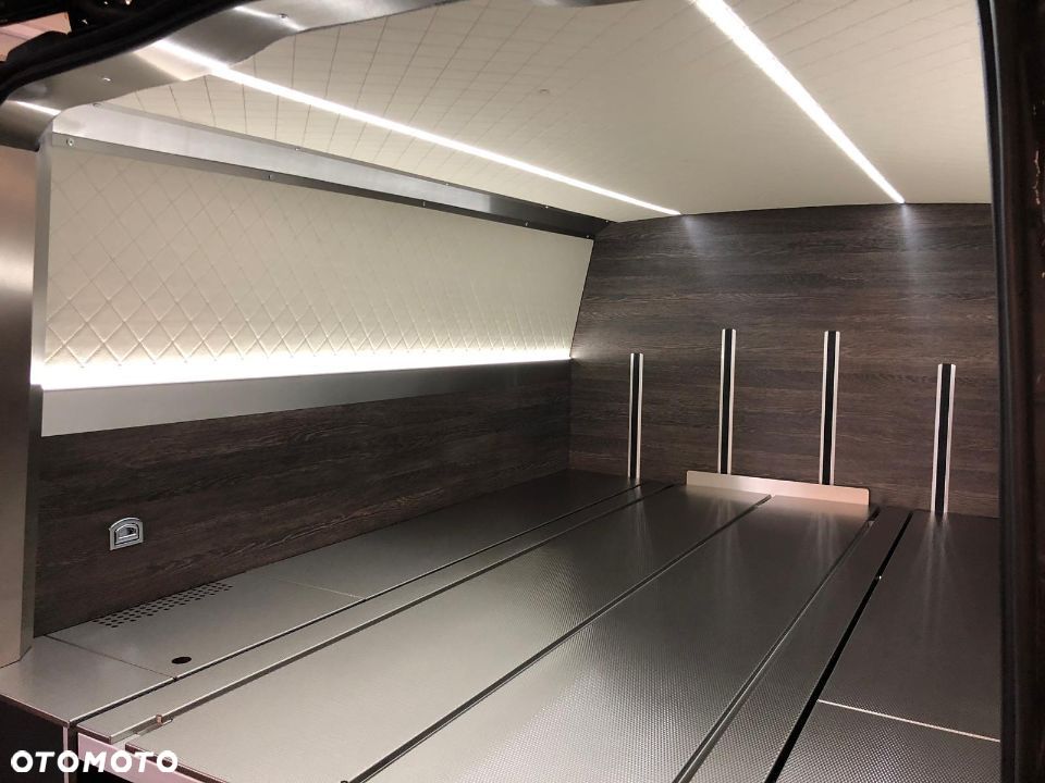 Zabudowa funeralna karawan pogrzebowy Vito - 8