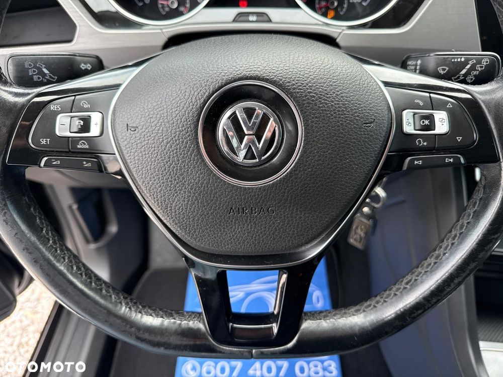 Volkswagen Touran 1.6 TDI SCR BlueMotion Technology DSG Trendline - 21