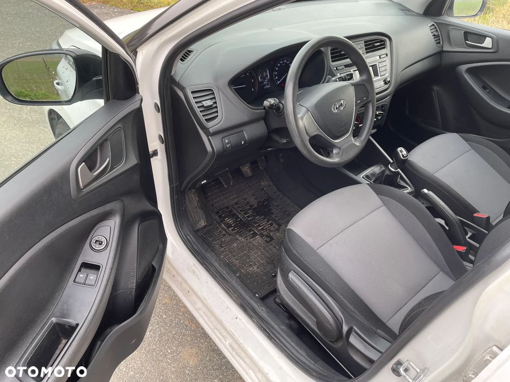 Hyundai i20 1.1 CRDi BlueDrive Classic + - 12