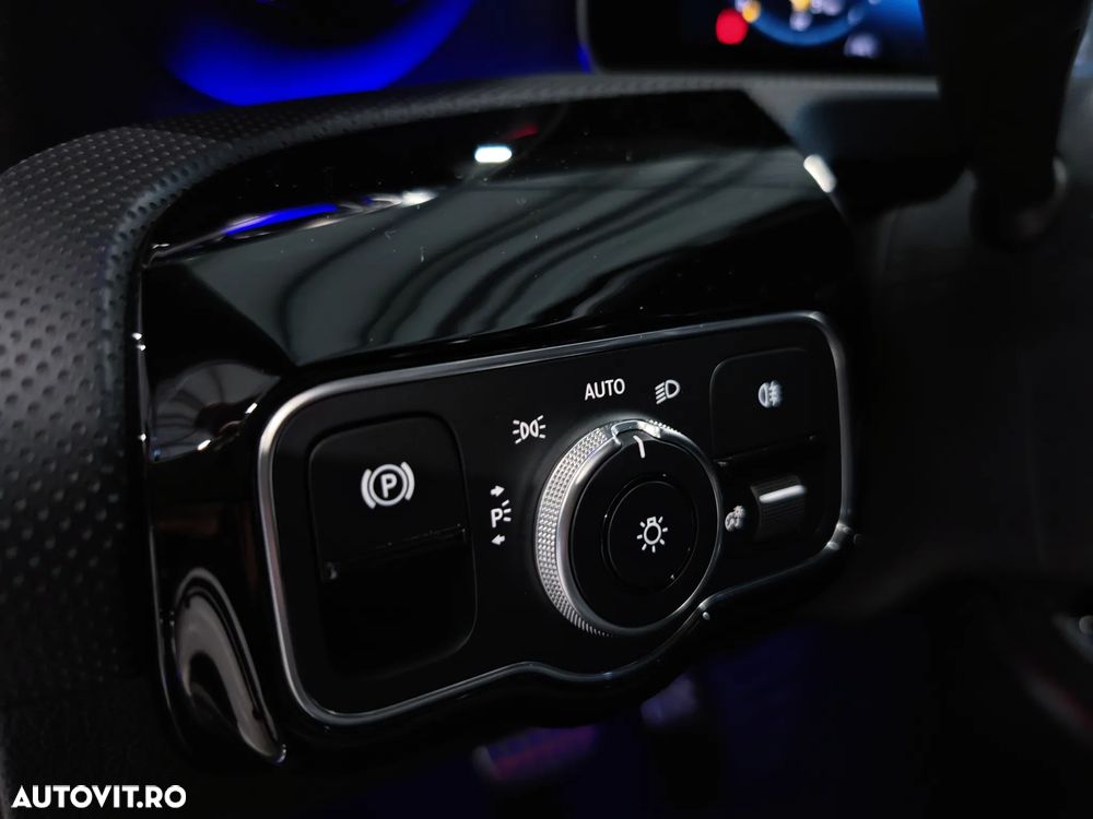 Mercedes-Benz A 180 d 7G-DCT AMG Line - 29