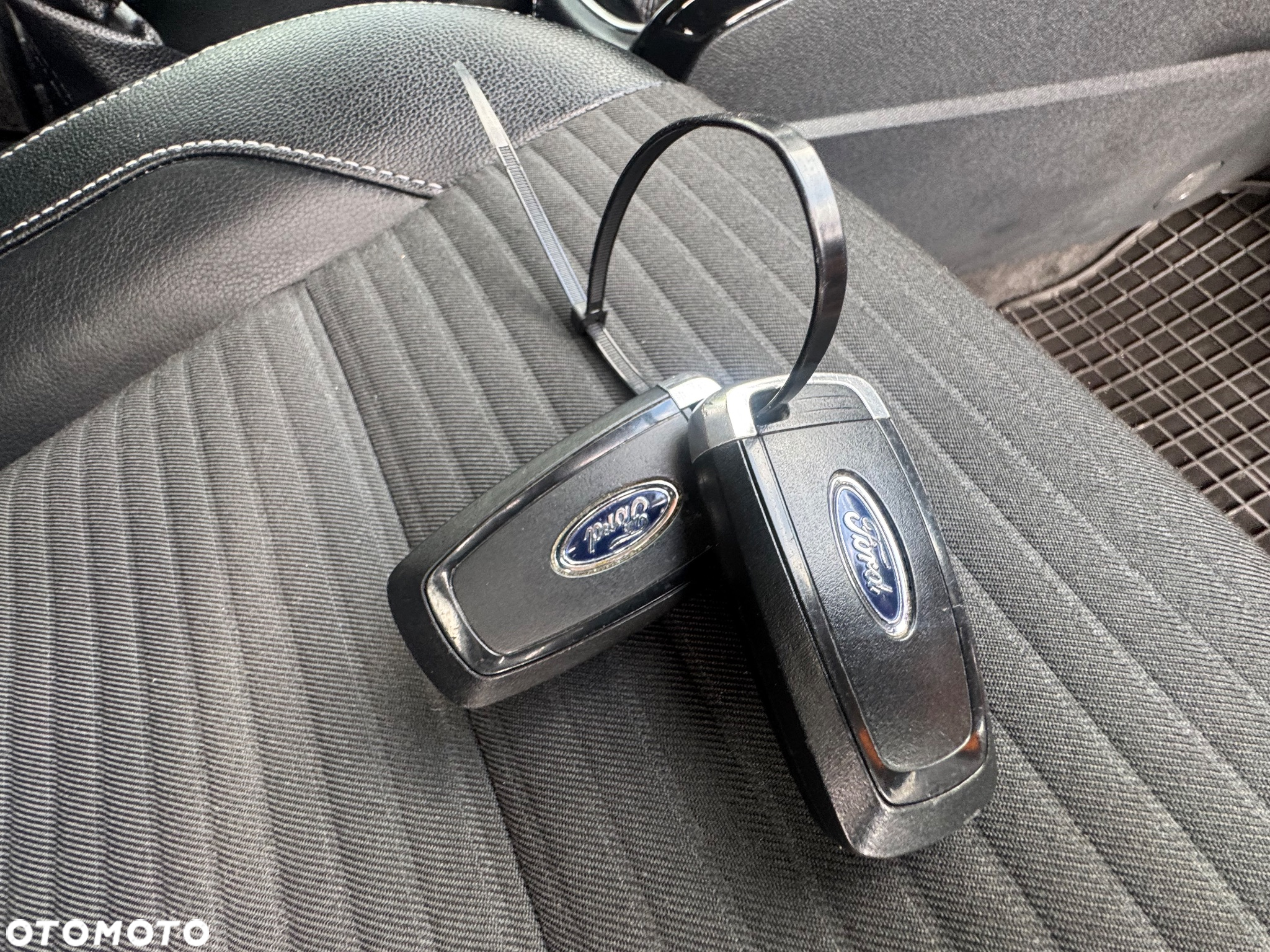 Ford EcoSport 1.0 EcoBoost TITANIUM - 30