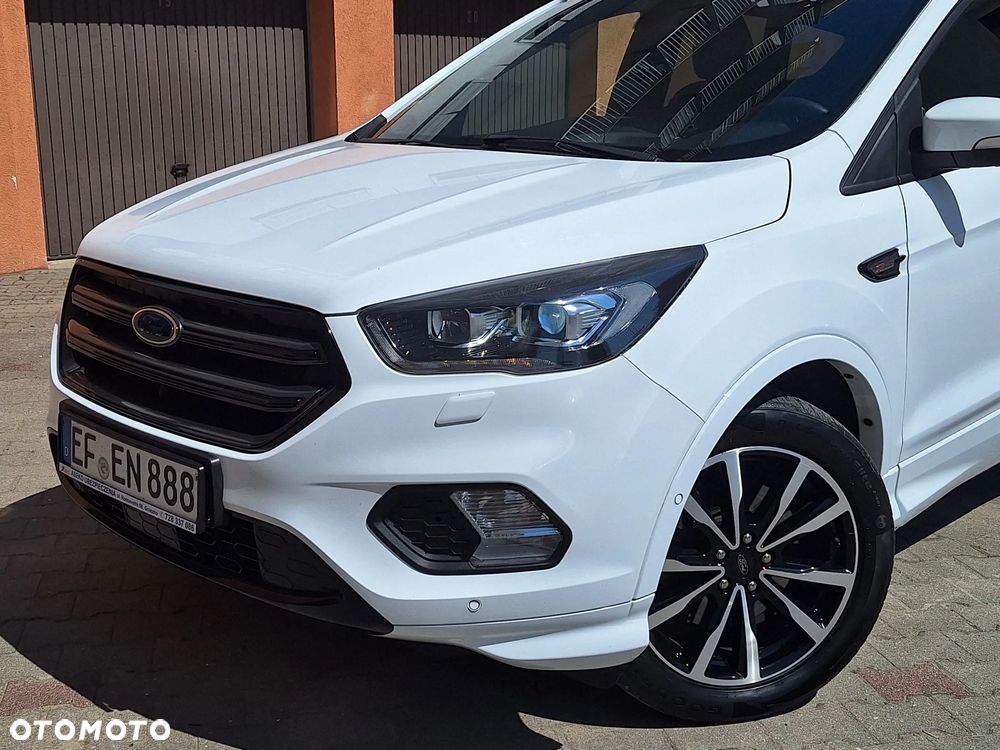 Ford Kuga 2.0 TDCi 2x4 ST-Line - 3