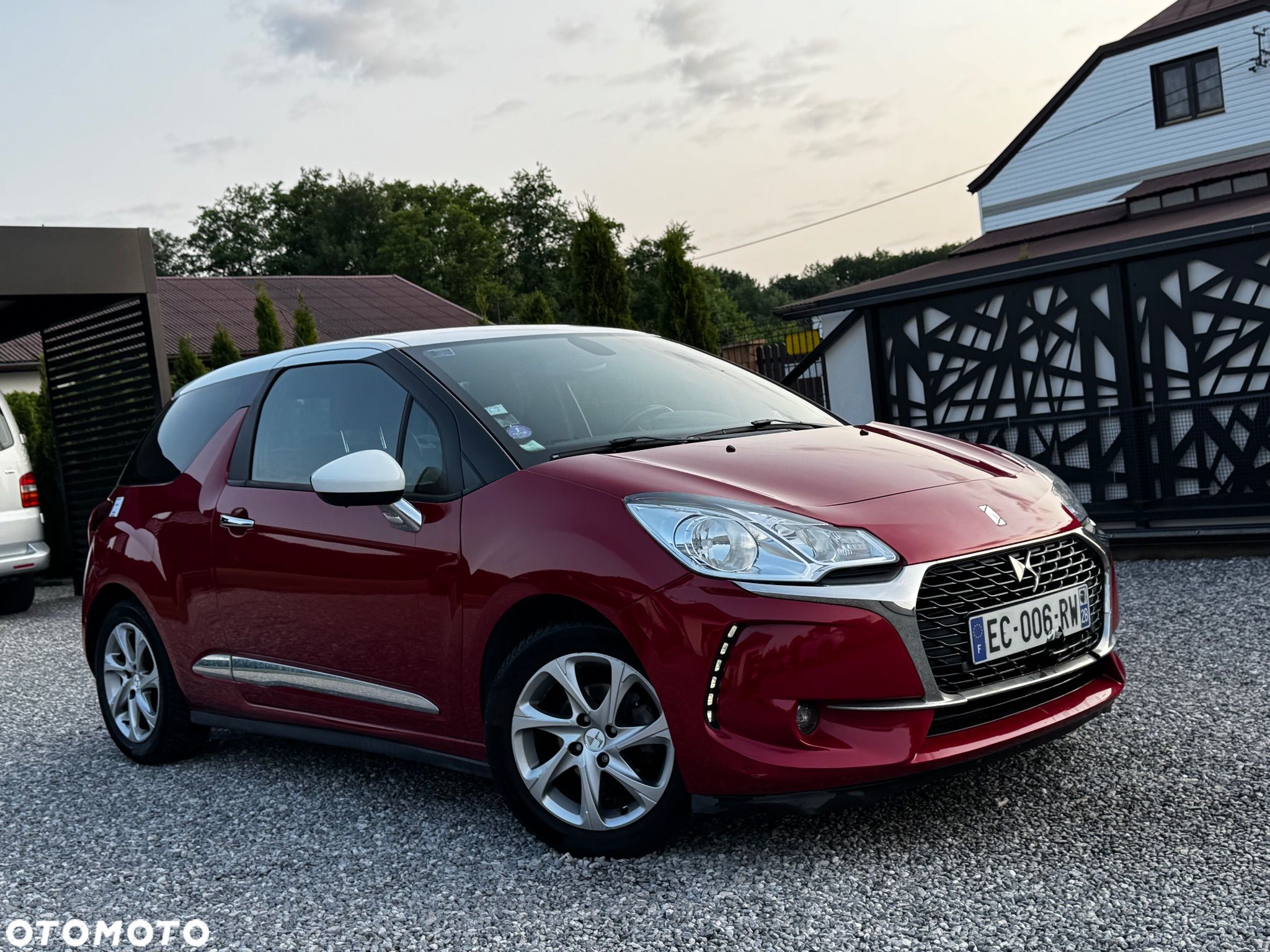 Citroën DS3 PureTech 110 Start & Stop EAT6 OPF SOCHIC - 1