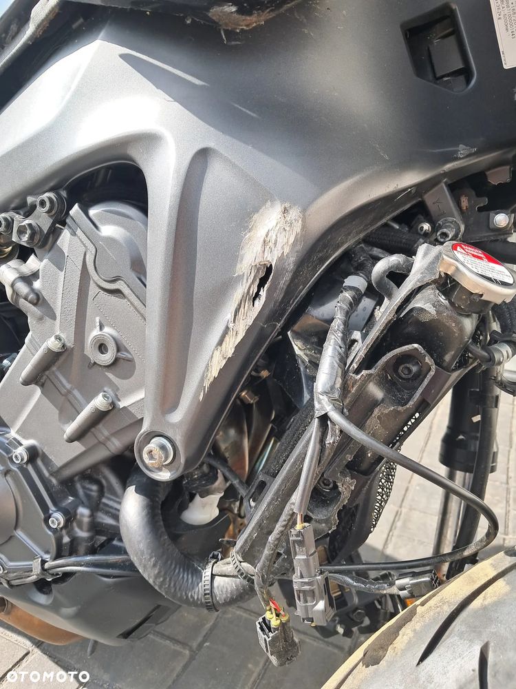 Yamaha MT - 8