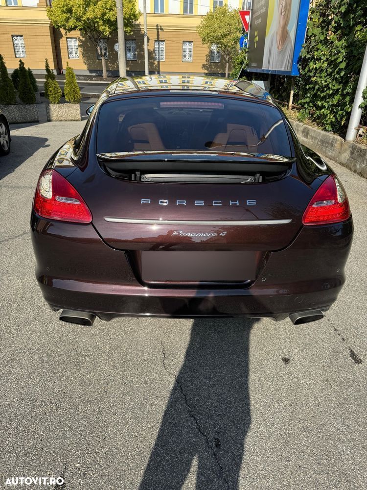 Porsche Panamera - 11