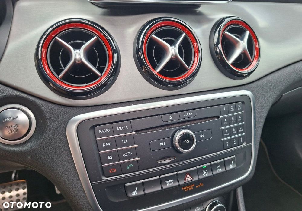 Mercedes-Benz CLA - 31