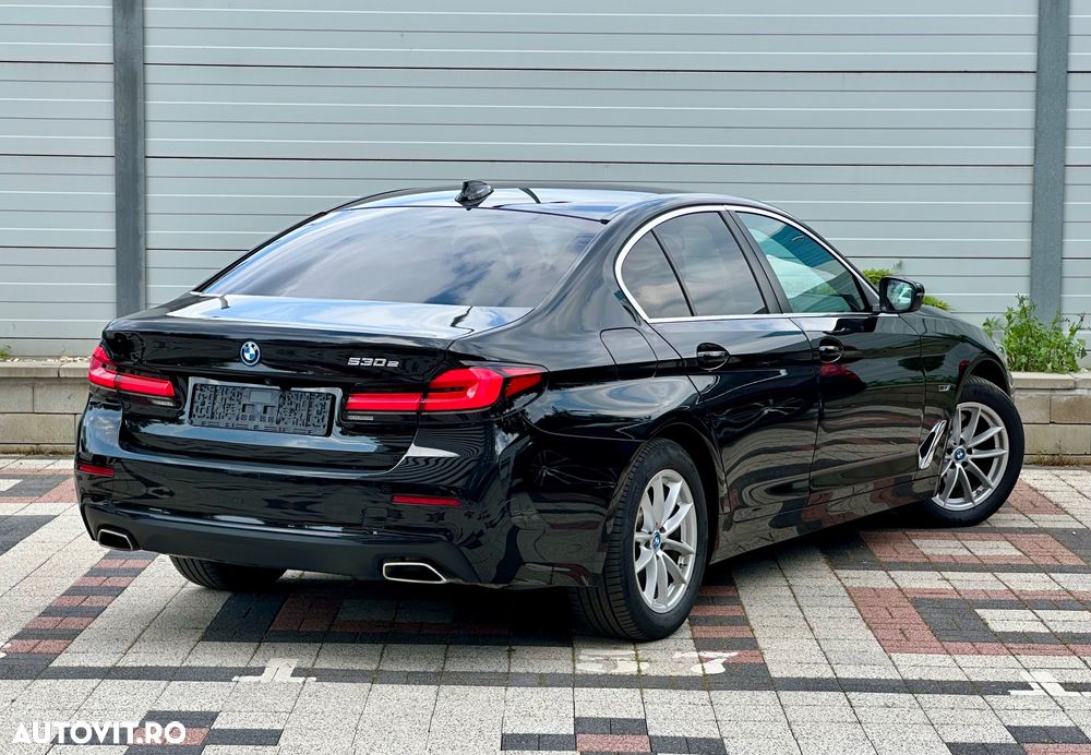 BMW Seria 5 530e Aut. Luxury Line - 25