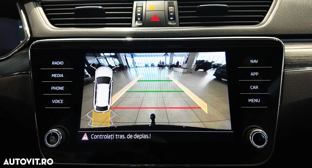 Skoda Superb 2.0 TDI DSG Ambition - 40