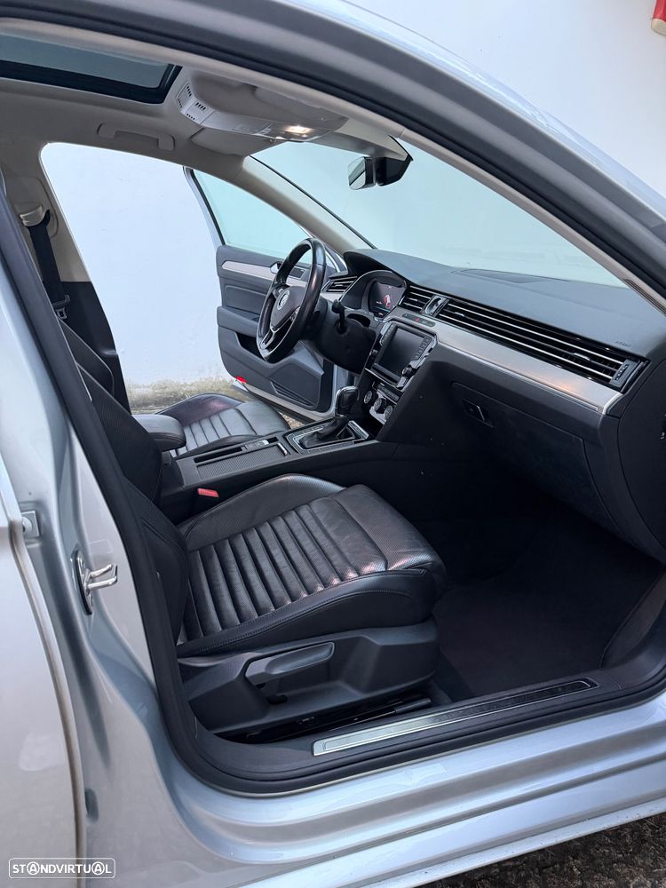 VW Passat Variant 2.0 TDI Highline DSG 4Motion - 37
