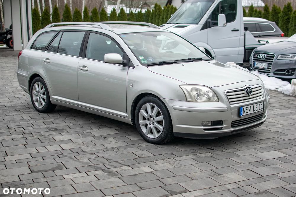 Toyota Avensis - 40