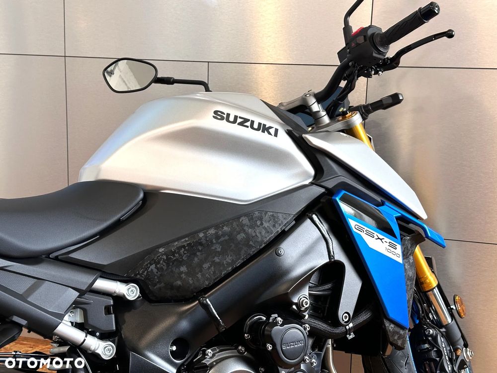 Suzuki GSX - 5