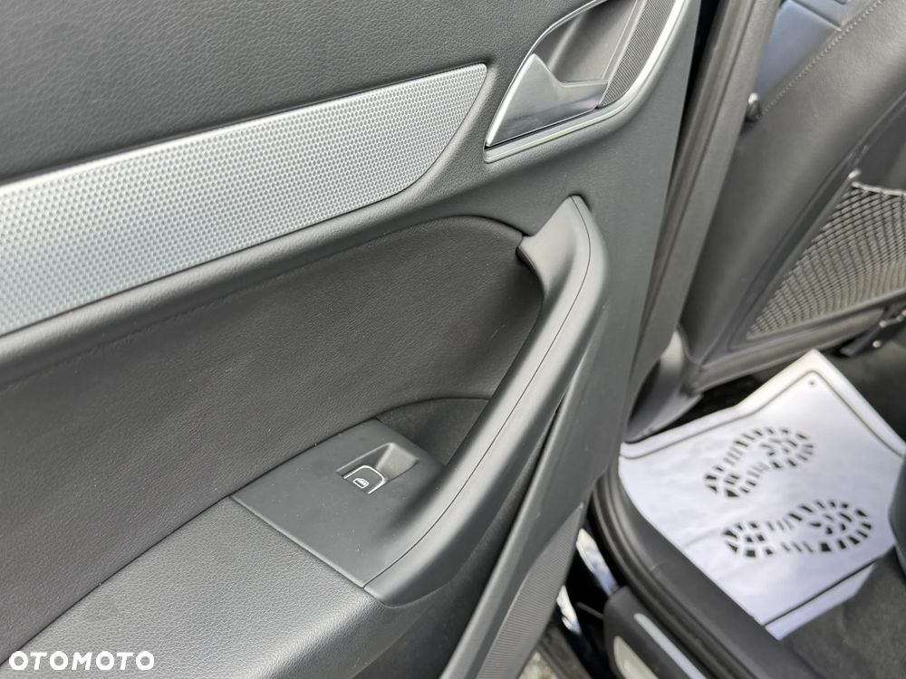 Audi Q3 2.0 TFSI Quattro Design S tronic - 32