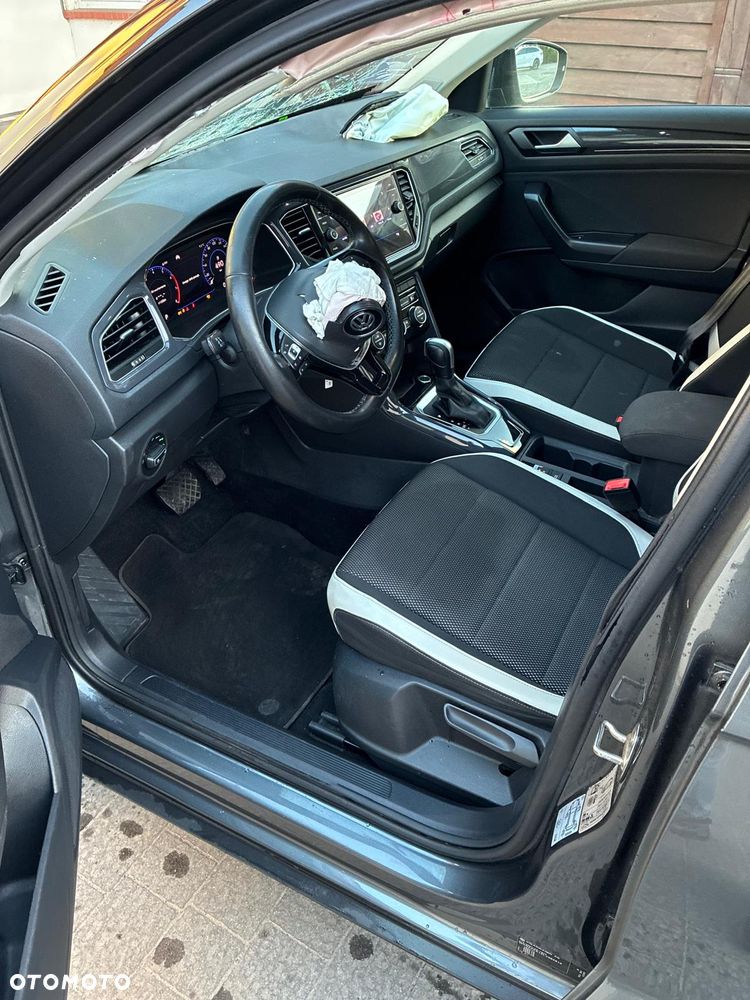 Volkswagen T-Roc 1.5 TSI OPF DSG ACTIVE - 11