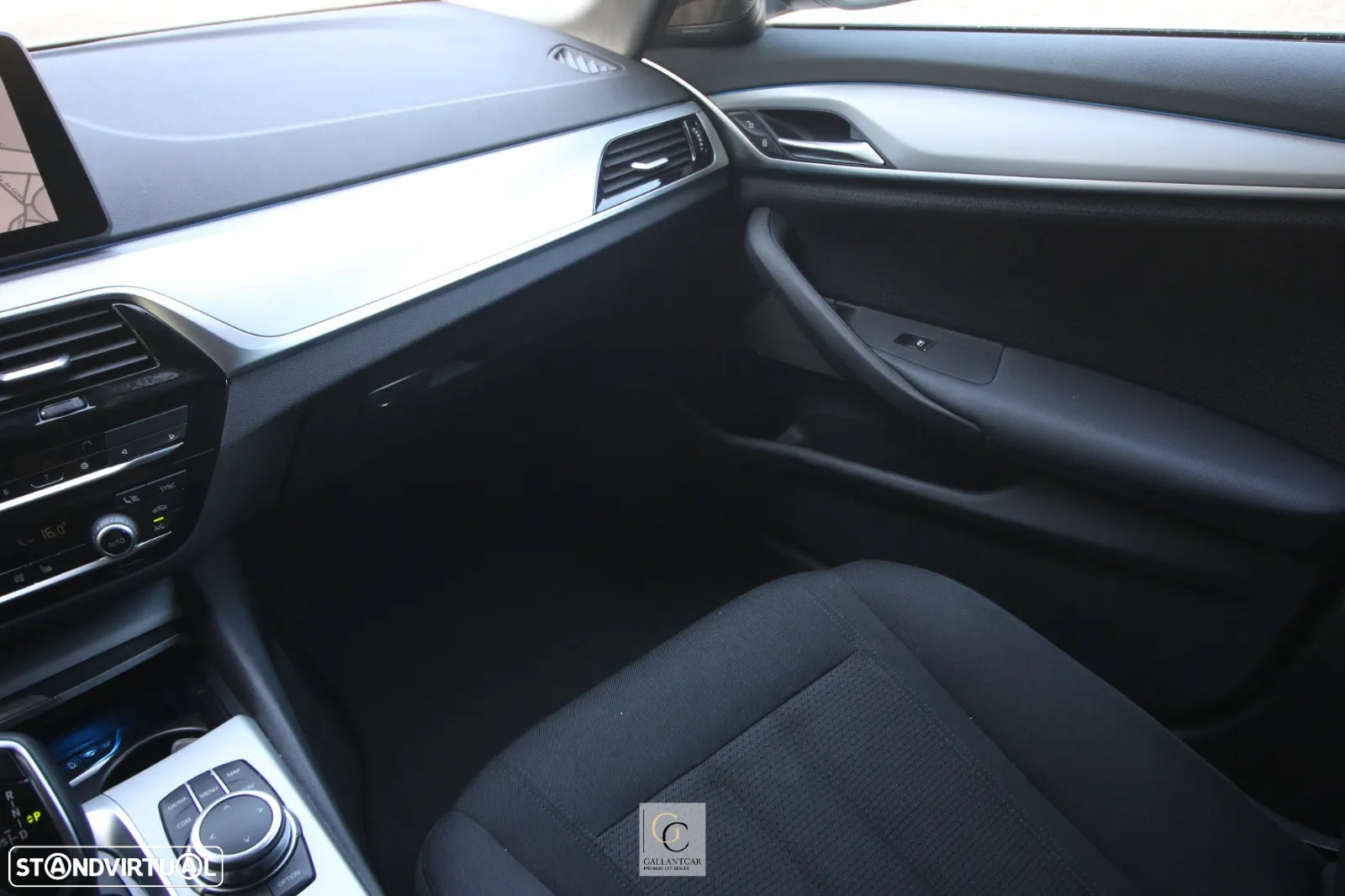 BMW 530 e - 33