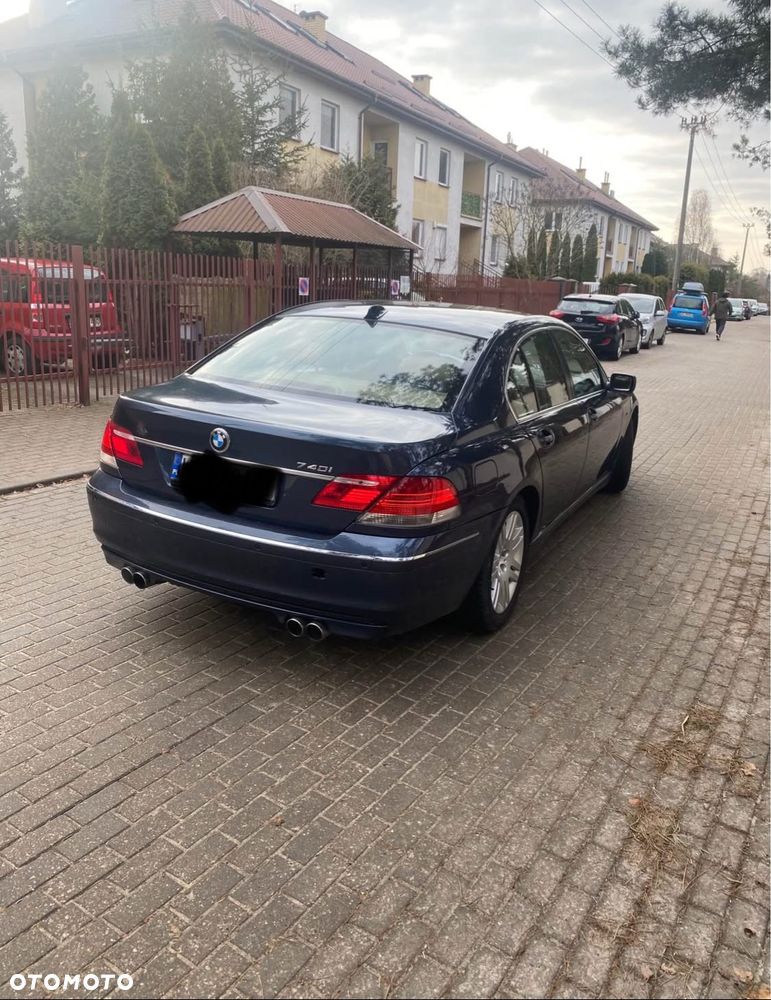 BMW Seria 7 740i - 6