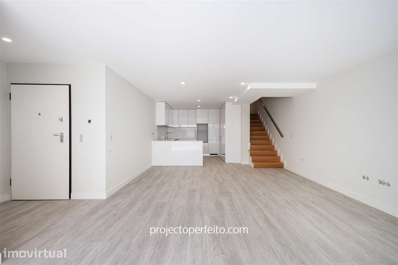 Apartamento T2 DUPLEX Venda em Espinho,Espinho