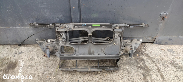 Pas przedni wzmocnienie przednie BMW e39