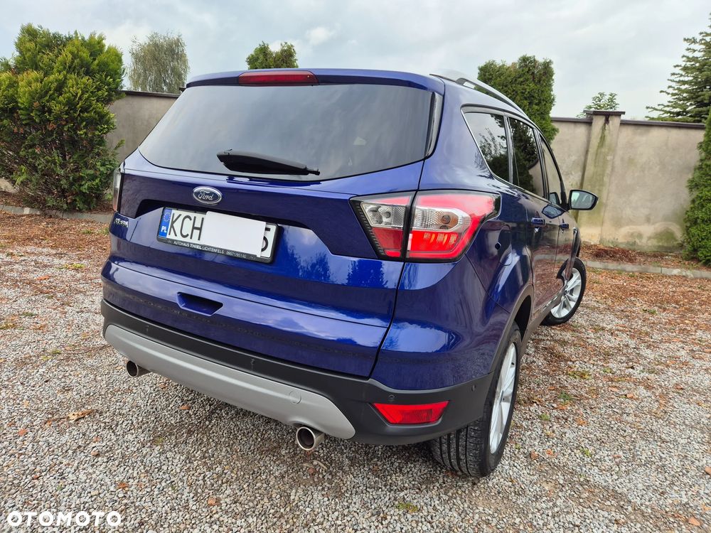 Ford Kuga 2.0 TDCi 2x4 Titanium - 36