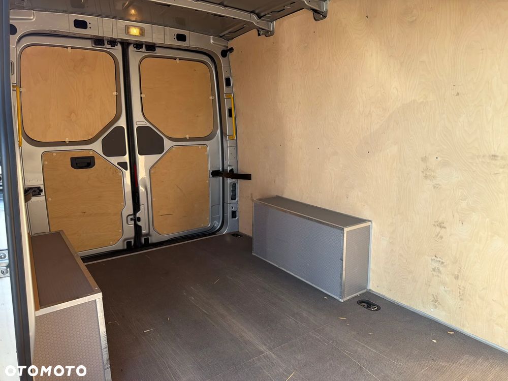 Volkswagen CRAFTER - 22