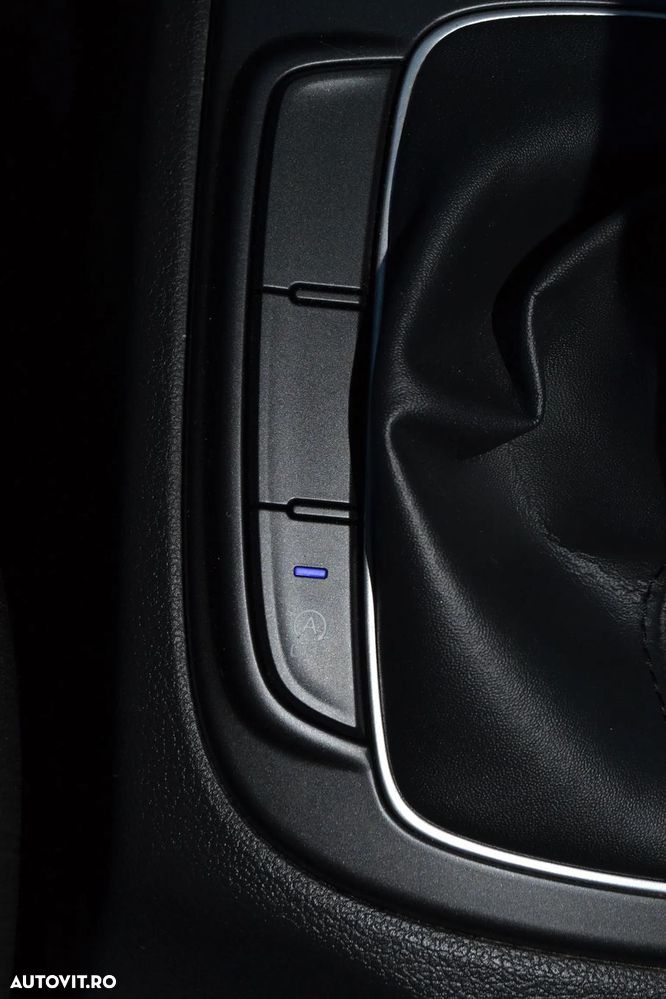 Hyundai KONA - 20