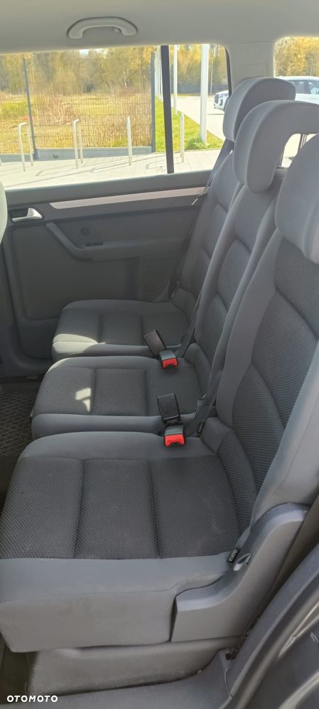 Volkswagen Touran 1.6 TDI DPF BlueMotion Technology Highline - 15