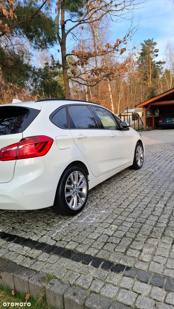 BMW Seria 2 218d xDrive - 8