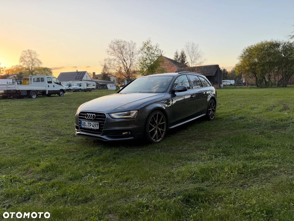 Audi A4 Avant 2.0 TDI DPF clean diesel quattro S tronic S line Sportpaket - 17