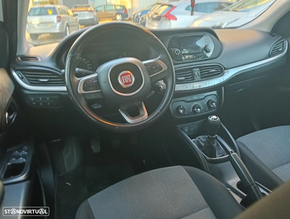 Fiat Tipo Station Wagon 1.3 MultiJet Life - 27