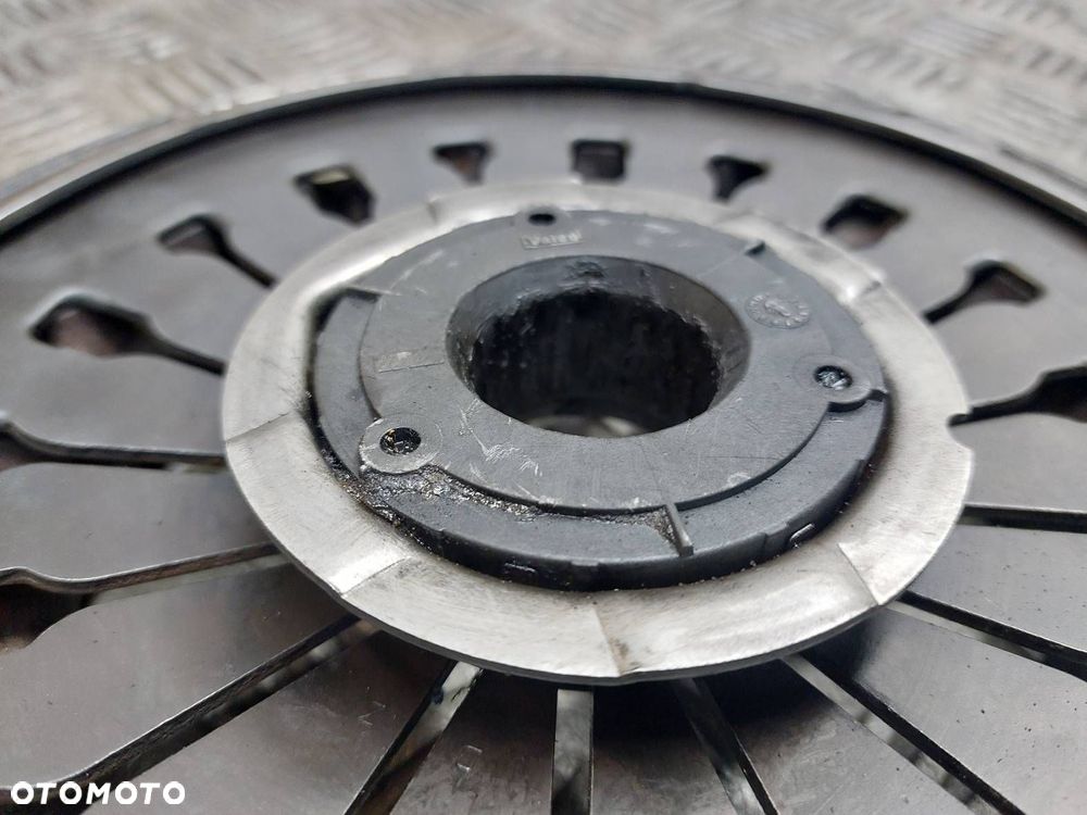 SPRZĘGŁO TARCZA + DOCISK RENAULT TRAFIC I 2.5 D - 2