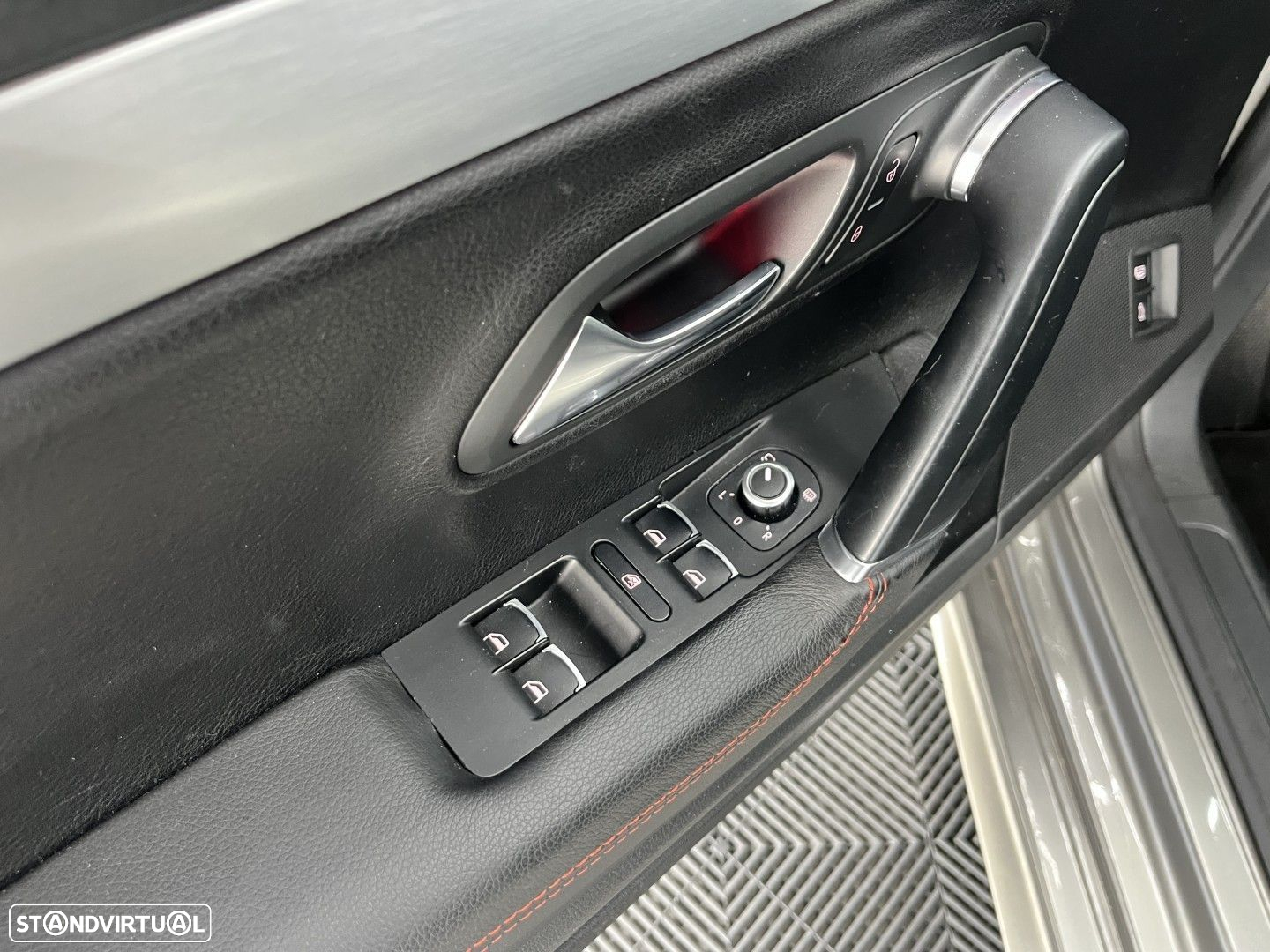 VW Passat CC 2.0 TDi DSG - 29