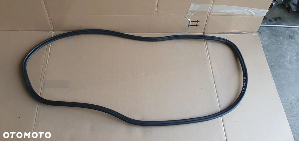 Uszczelka drzwi prawy przód przednia prawa Audi A4 B8 8K0831721E - 1