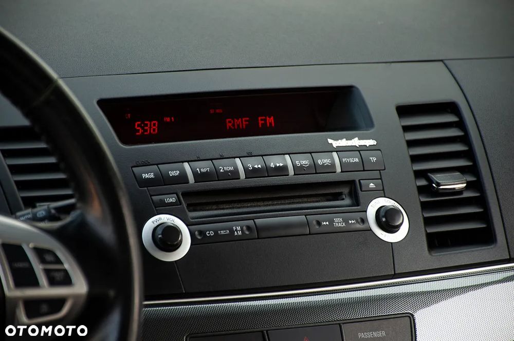 Mitsubishi Lancer 1.8 Intense - 28