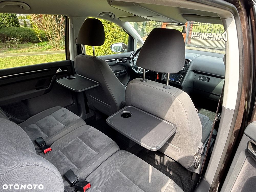 Volkswagen Touran 2.0 TDI DPF BlueMotion Technology Comfortline - 31
