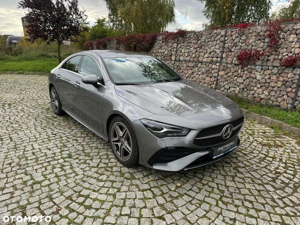 Mercedes-Benz CLA 200 AMG Line 7G-DCT - 2