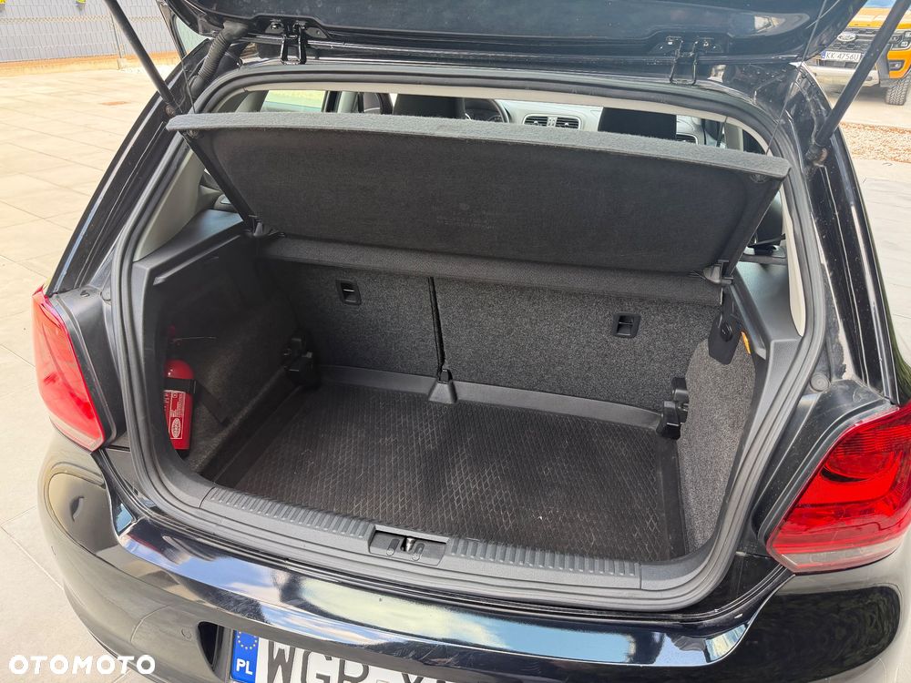 Volkswagen Polo 1.4 16V Trendline - 18