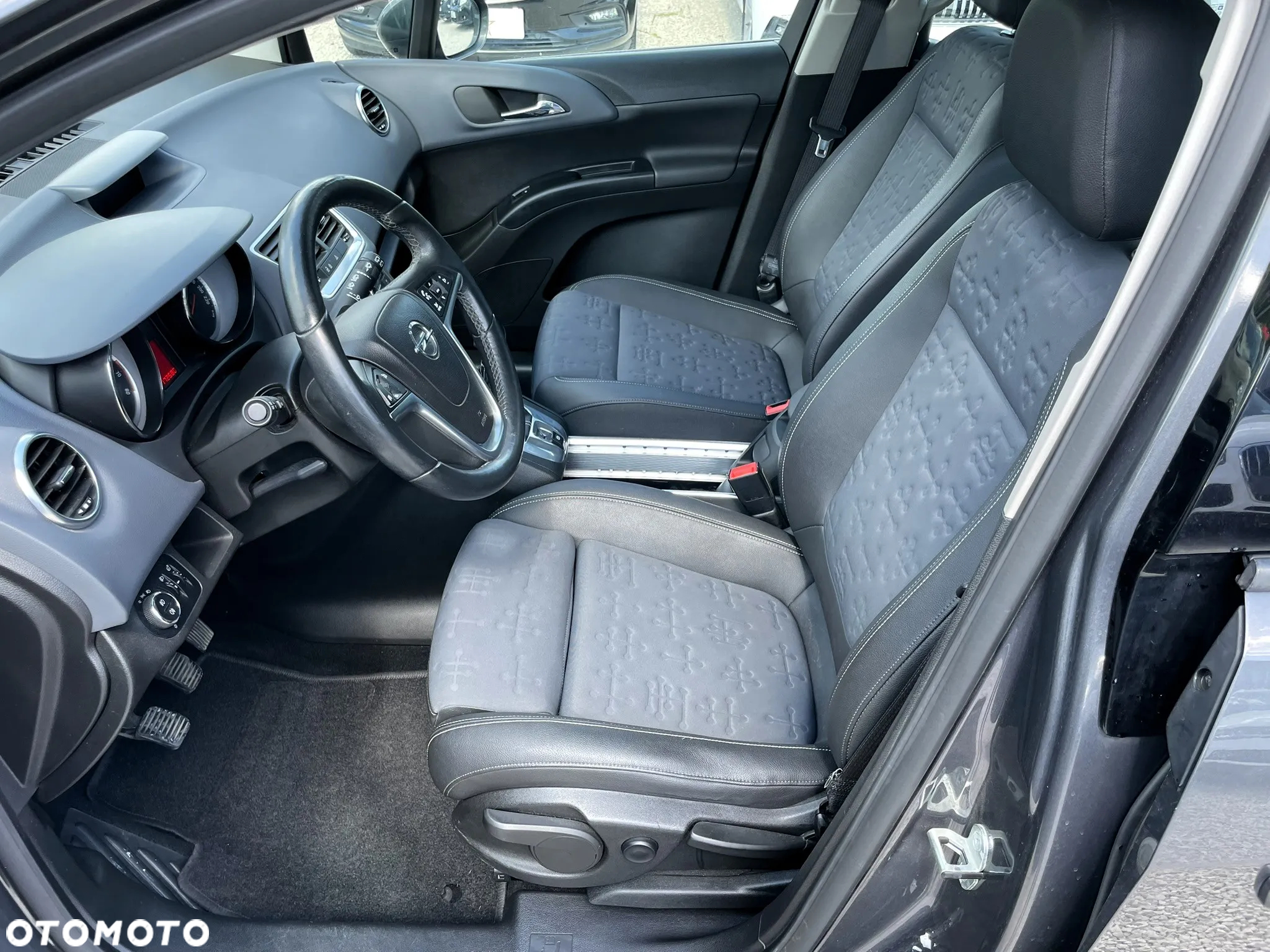Opel Meriva 1.4 T Cosmo - 9