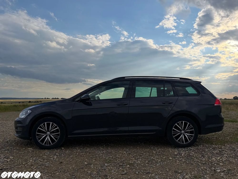 Volkswagen Golf - 11