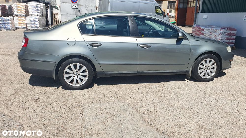 Volkswagen Passat 1.4 TSI Comfortline - 11