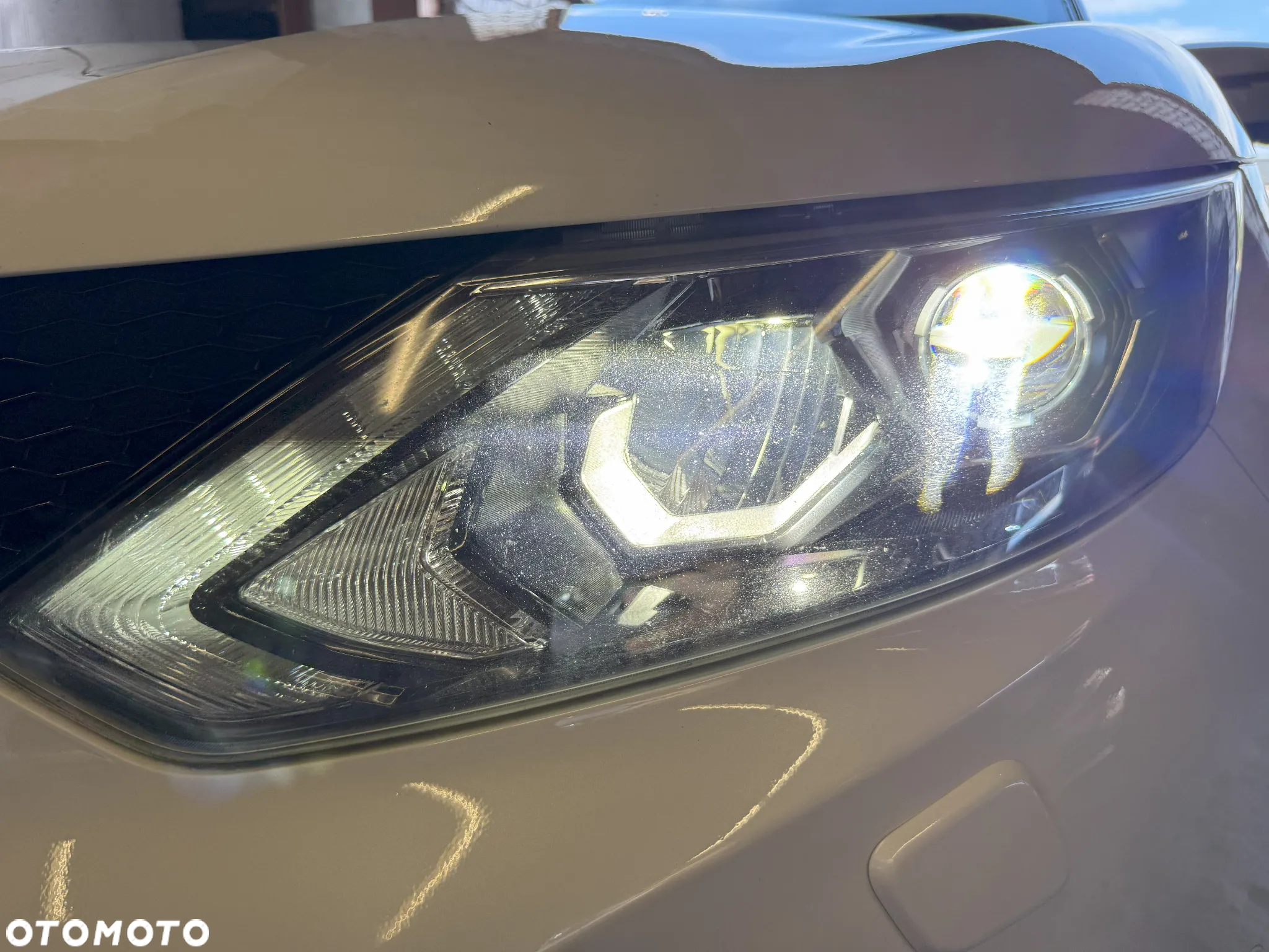 Nissan Qashqai 1.6 DCi Acenta Xtronic EU6 - 38