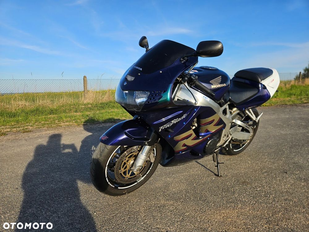 Honda CBR - 6