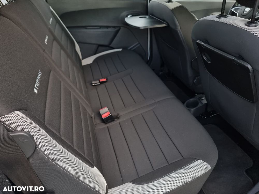 Dacia Lodgy TCe 130 GPF Stepway - 20