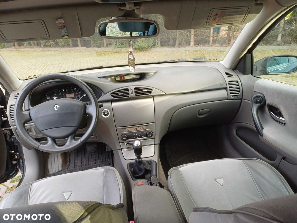 Renault Laguna - 5