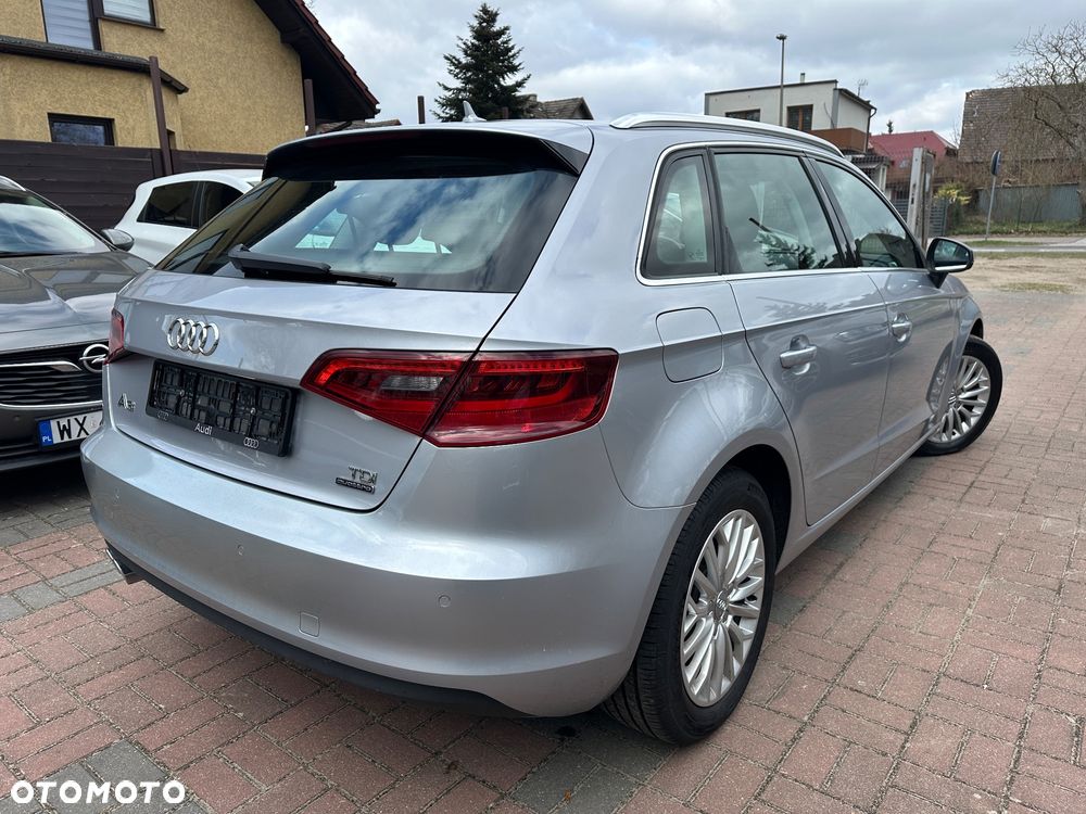 Audi A3 Sportback 2.0 TDI quattro Attraction - 5