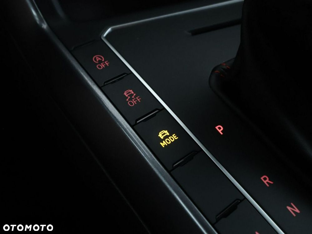 Volkswagen Polo 2.0 TSI GTI DSG - 28